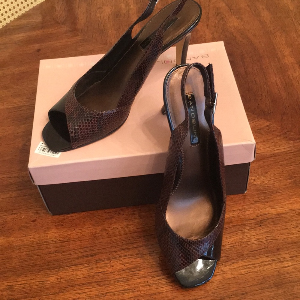 Bandolino Dark Brown Sling backs.